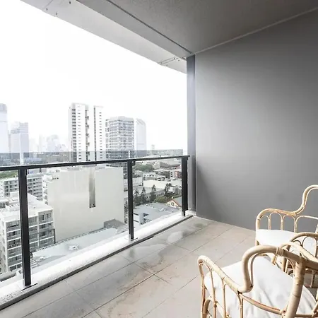 2br, 1ba With Balcony,pool,gym,sauna & Parking M24 Apartment