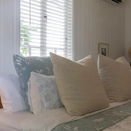 Seaside Haven Luxe Four Br Oasis With Plunge Pool * Brisbane