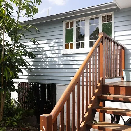 Seaside Haven Luxe Four Br Oasis With Plunge Pool Brisbane