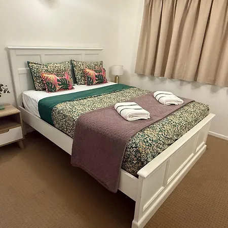 Holiday home In Fantastic Location *