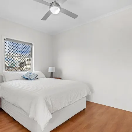 Park The Car & Explore By Custom Hosting Apartment Brisbane