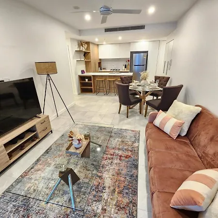 Apartment River & View Near Airport With Infinity Pool, Spa, Sauna, Steam *