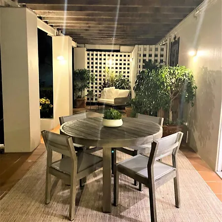 Stunning Private Unit With Pool Hosted By Homestayz Brisbane