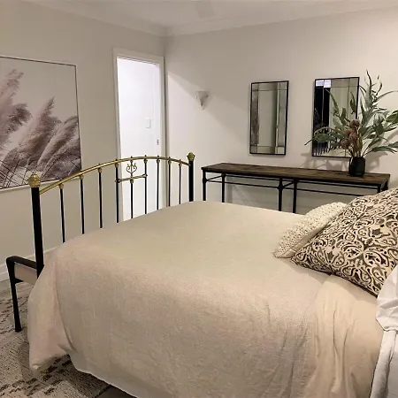 Stunning Private Unit With Pool Hosted By Homestayz