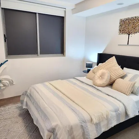 Apartment Luxury 2 Bedroom Near South Bank With Free Car Park, Pool, Views And Sofa Bed *