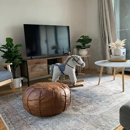 Number 1 In Norman Park Spacious 2 Bed