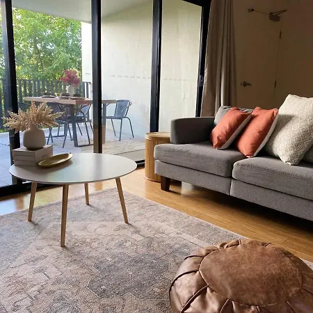 Number 1 In Norman Park Spacious 2 Bed Brisbane