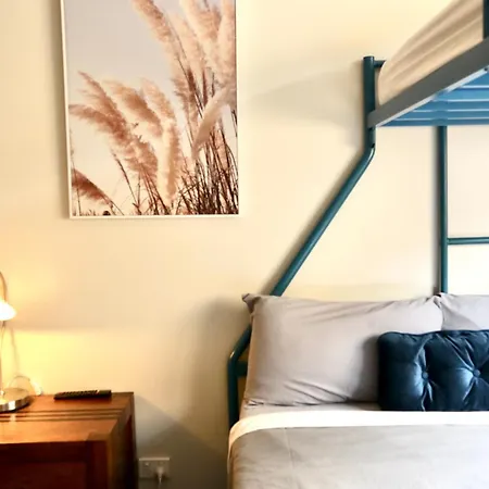 Backpackers Hq * Brisbane