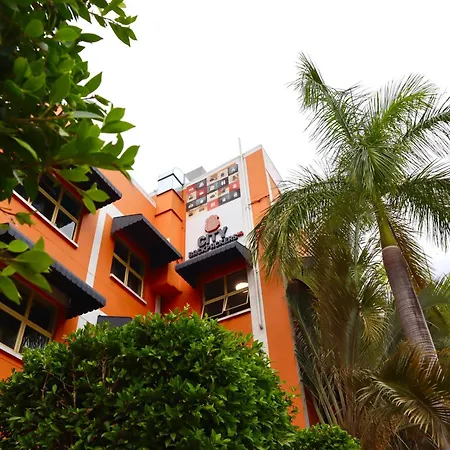 Backpackers Hq Hostel *