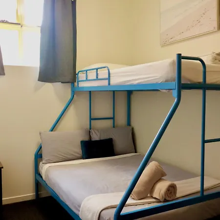 Backpackers Hq * Brisbane