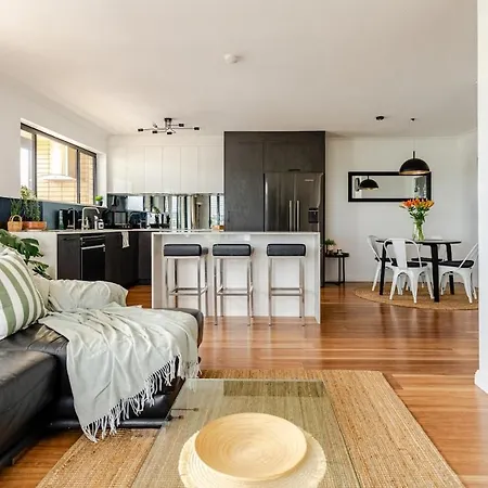 Value With View Sleeps 7