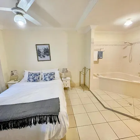 Kent Street Retreat *