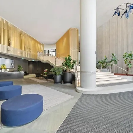 2-bedroom Riverside Lifestyle Living In Cbd Apartment *