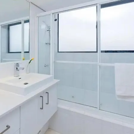 Cbd 1br Spectacular River View M20