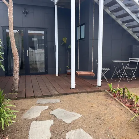 Holiday home West Hub. Private Infrared Sauna Near & Much More! New Purpose Built Loft Style! Brisbane