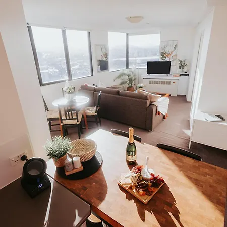 Riverview One-bedroom Cbd Apartment Brisbane