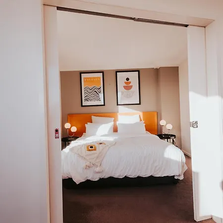 Riverview One-bedroom Cbd