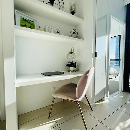 Apartment Million Dollar View Luxury Checkout 3pm Brisbane
