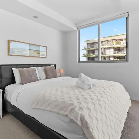 Near Southbank And Cbd Stylish 2br Pool And Park Brisbane