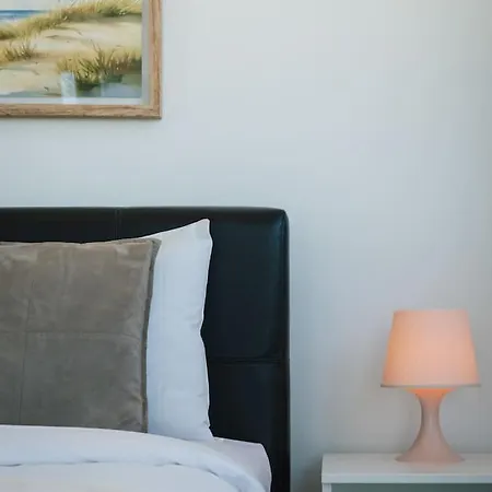 Near Southbank And Cbd Stylish 2br Pool And Park *