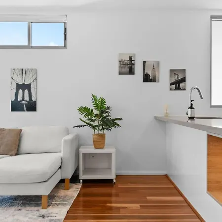 Near Southbank And Cbd Stylish 2br Pool And Park Brisbane