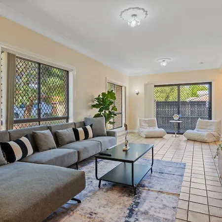 Affordable Convenient 4beds With Ducted Ac *