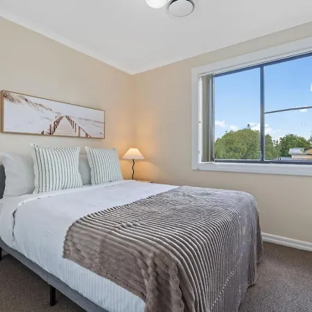 Affordable Convenient 4beds With Ducted Ac Holiday home *