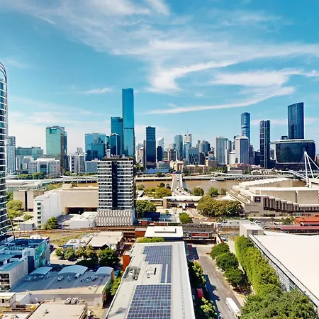 Urban Luxe Retreat - South Boutique W Free Carpark *