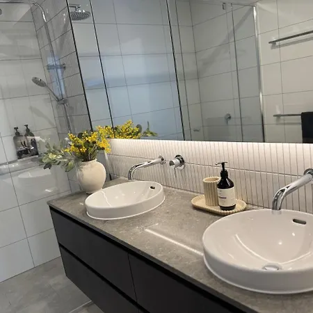 Apartment Riverfront Luxe 2bed Pool Parking Brisbane