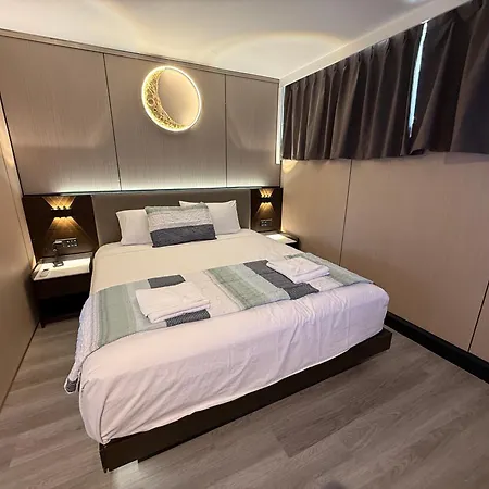 Airway Motel 4*