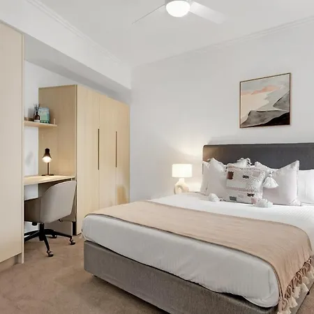 Kelvin Grove Sanctuary - 2br 2ba W Private Balcony M13 Apartment