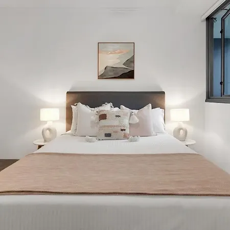 Kelvin Grove Sanctuary - 2br 2ba W Private Balcony M13 Apartment *