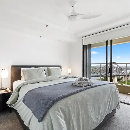 The Executive 1bed-1bath-1car Views - Cbd Apartment *