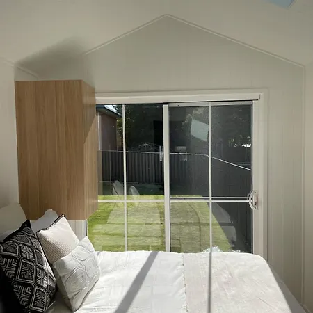 Luxe Tiny Near Cbd With Swimming Pool Apartment *