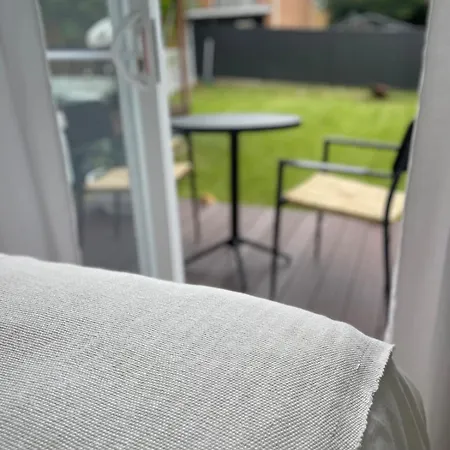 Luxe Tiny Near Cbd With Swimming Pool Apartment Brisbane
