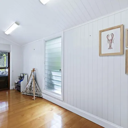 Family Friendly, Pool, 9km To By Custom Hosting Holiday home Brisbane