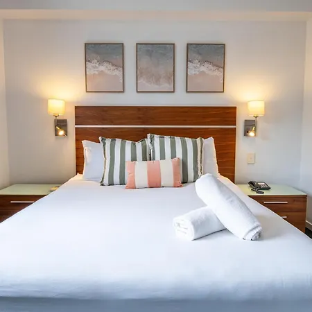C Woolloongabba Apartment