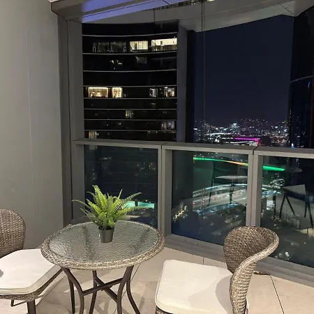 2b2b Retreat Land In Queens Wharf Apartment