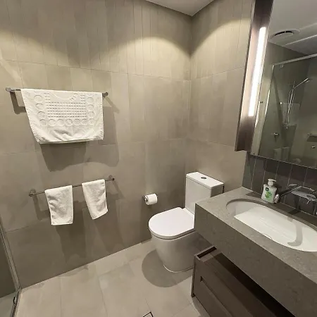 2b2b Retreat Land In Queens Wharf * Brisbane