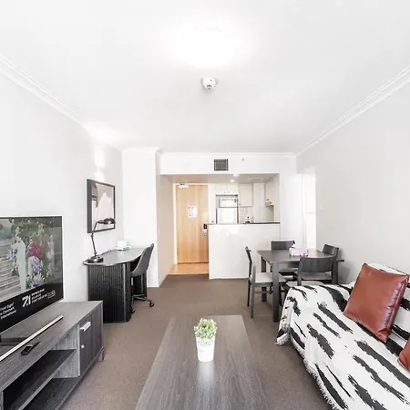 1bed 1bath With Story Bridge And River Views, Parking, And Private Balcony M7 Apartment *