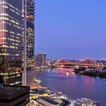Luxury Cbd 2b2b Balcony Views Free Parking *