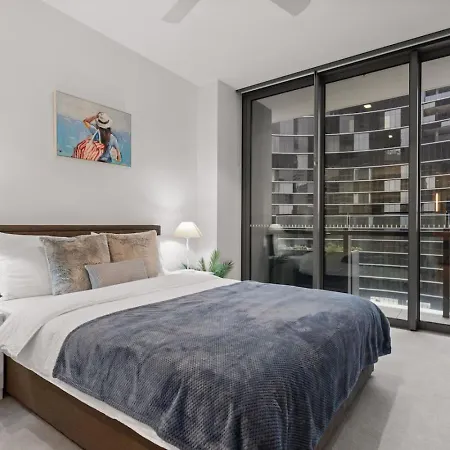 1 Bedroom In Queens Wharf