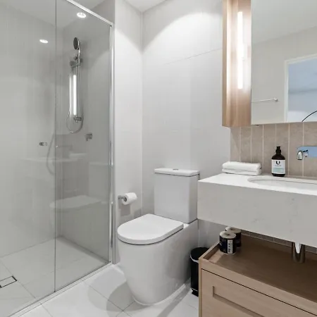 Designer 2 Bed In Queens Wharf Riverfront Cbd Gem Brisbane