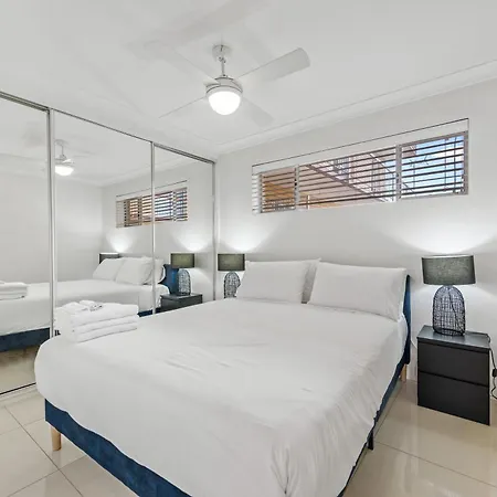 Stylish 2brm Near Gabba With Free Parking & Wifi