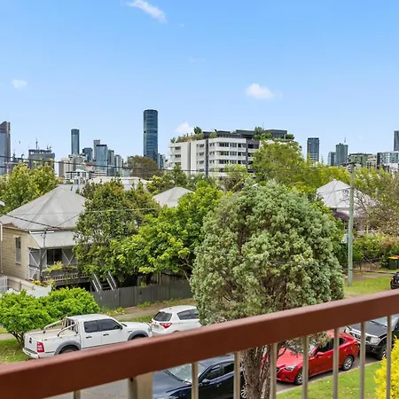 Spacious 3brm Close To Gabba With Car Park & Wifi Apartment Brisbane