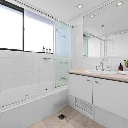 Cbd Near Stadium With Mountain Views! Apartment Brisbane