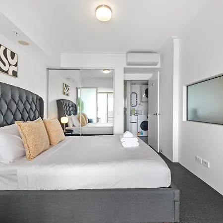 Apartment Perfect South 1br With Balcony & Parking *