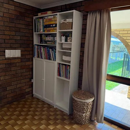 4br Big Family House With Huge Pool Brisbane