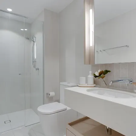 Apartment Modern - 1 Bedroom In Queen's Wharf Walk To Casino Brisbane