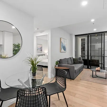 Stylish With King Bed, Gym, Pool Apartment Brisbane